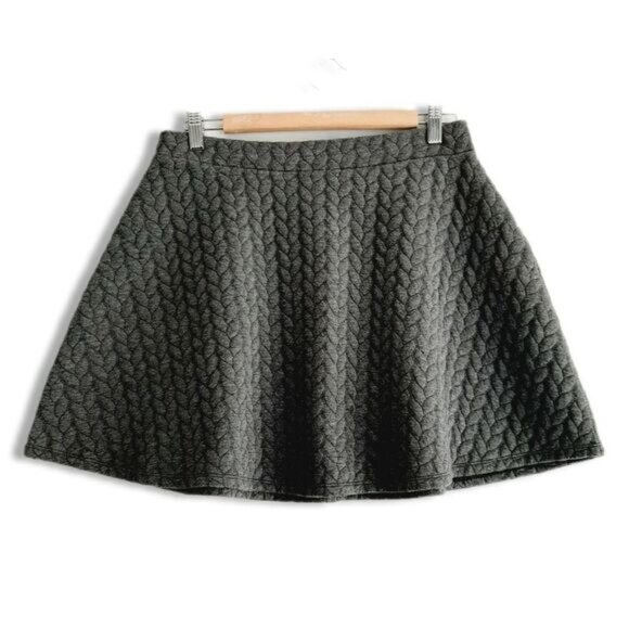 VERO MODA / Textured Braid Quilt Skater Mini A-Line Skirt Grey Sz S - Picture 2 of 10